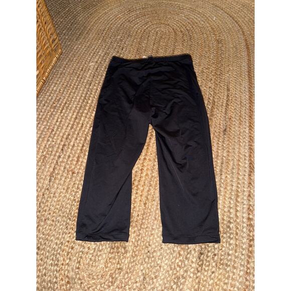 SKIMS 3/4 swim pants in onyx size small - NEW - Picture 1 of 4